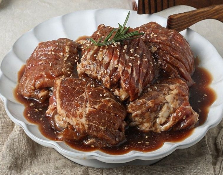 갈비아저씨 돼지목살 양념왕구이 300g 10팩